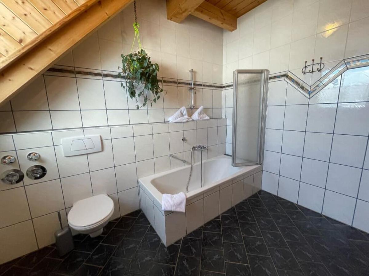 Ferienwohnungen Am Kirchberg Neualbenreuth Exterior photo